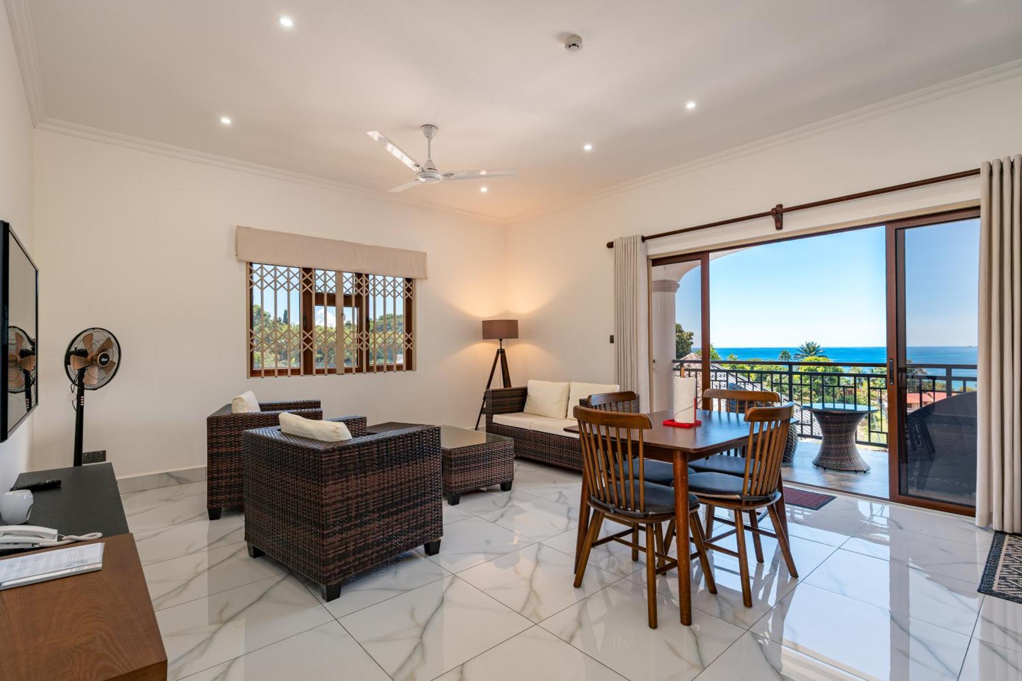 D'Offay Seaview Apartments Бо Валон Екстериор снимка