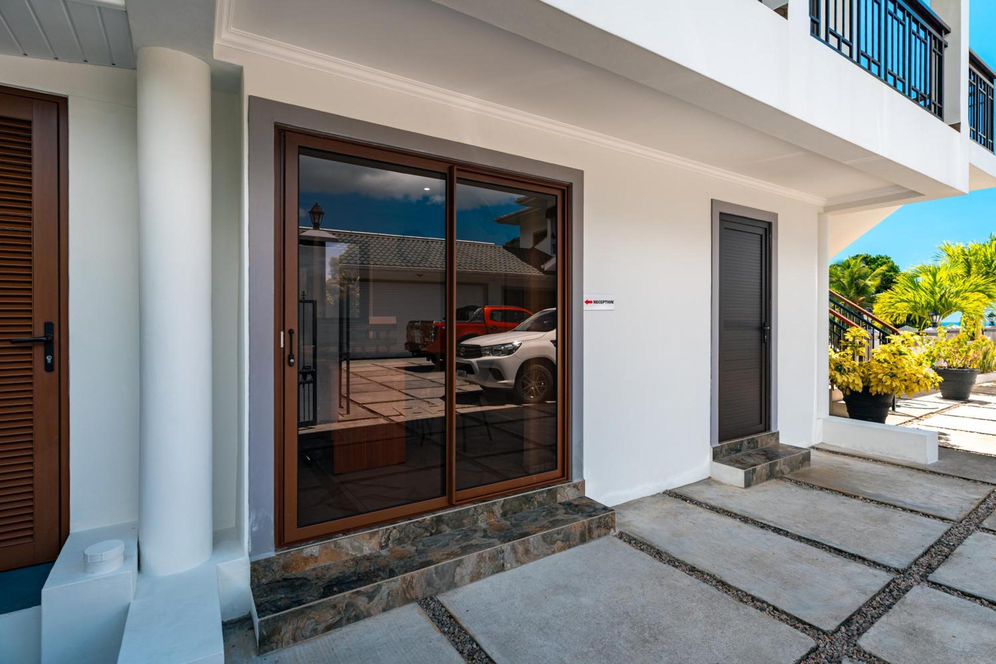 D'Offay Seaview Apartments Бо Валон Екстериор снимка